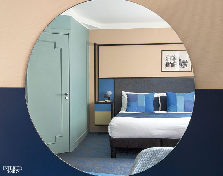 圆镜反射酒店蓝绿卧室