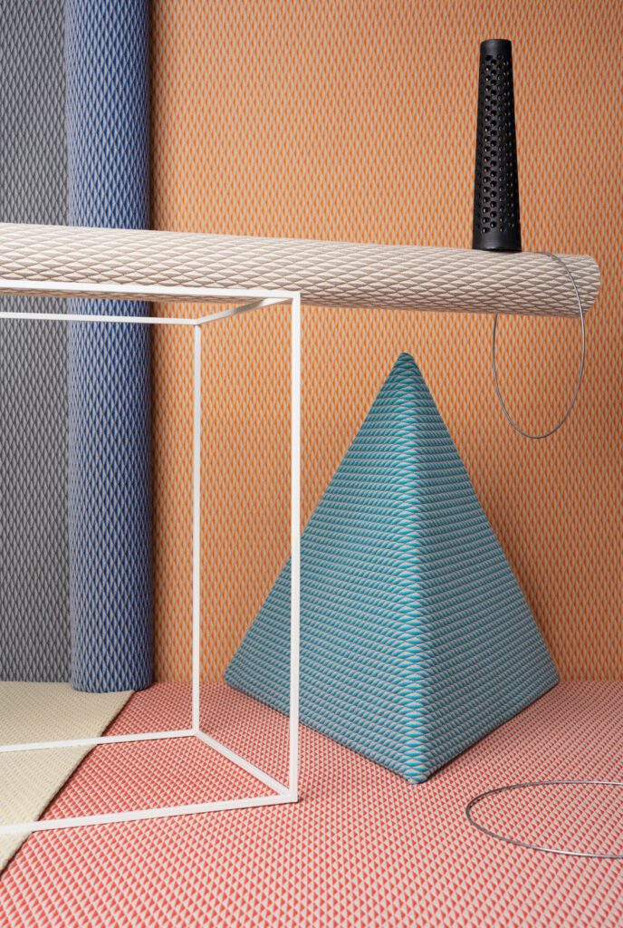 隆布由AleksandraGaca表示