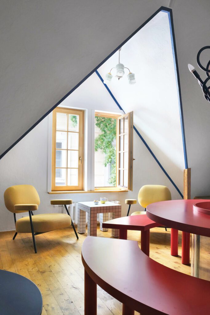 画剪小溪配有老式插件固定