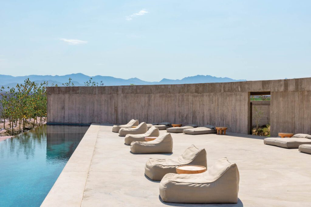 池底自定义休息室设计可移植性