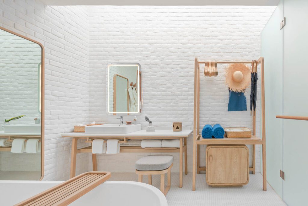 池别墅 卫生间墙嵌砖