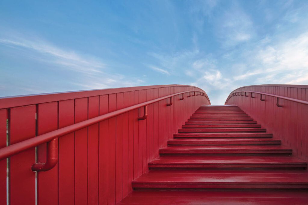 深水泥山桥横跨Chao Phraya河180尺