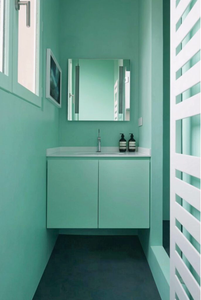 浅绿蓝卫生间