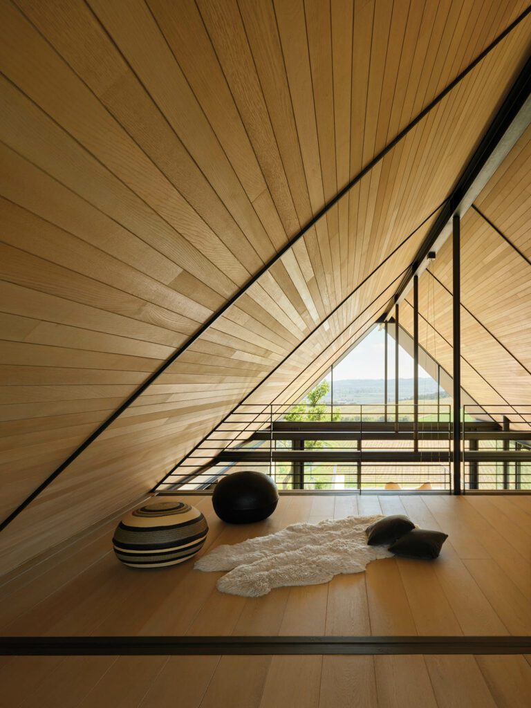 Aidlin达令设计三位Gibles角阁