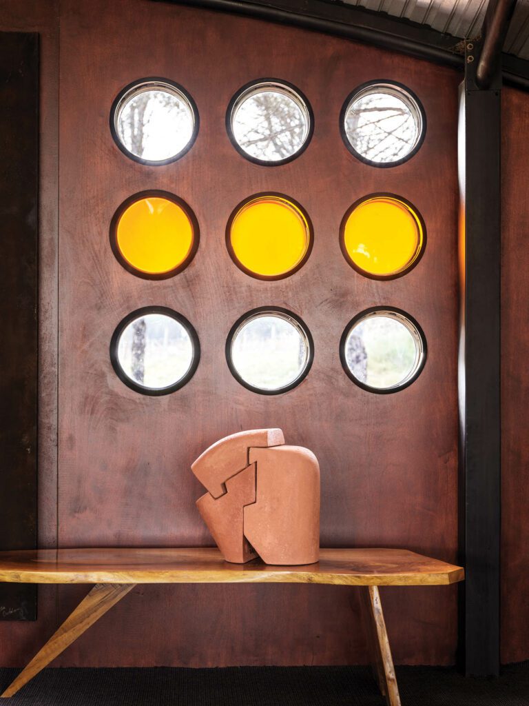 Bareff雕刻网格下由Cividino加注的孔