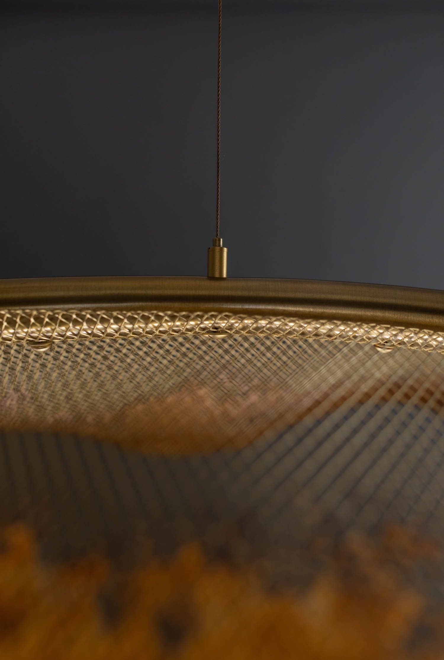 关闭天花板安装光