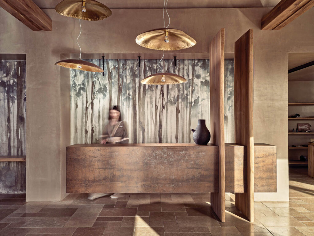 最小化但奢华Acro套房接待台