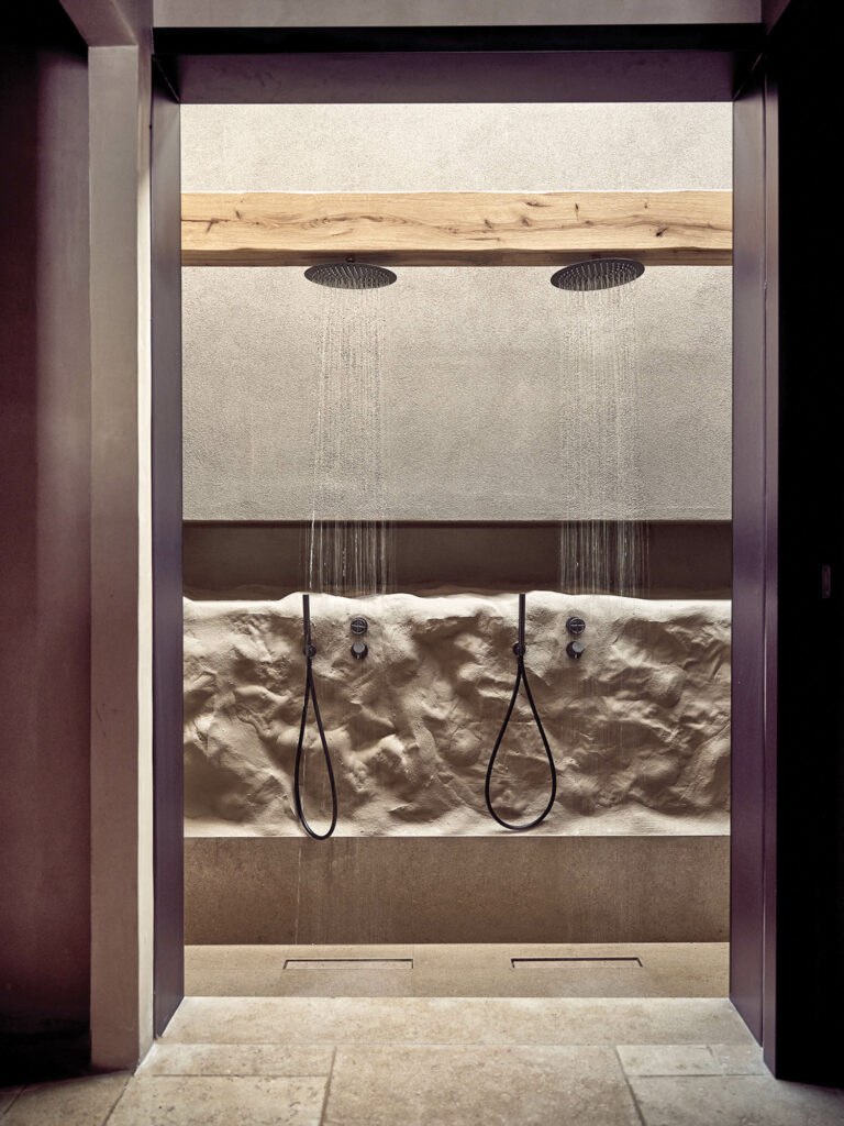 度假村设计特征双重淋浴池