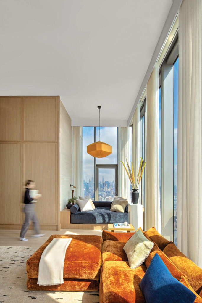 橙色天鹅绒段对面蓝日床