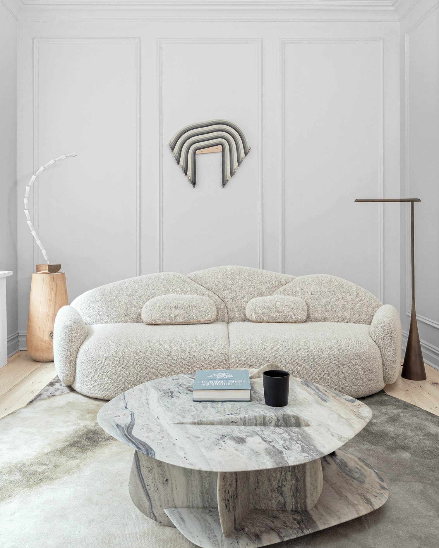 隐形集合中耳文手椅和矿产花表