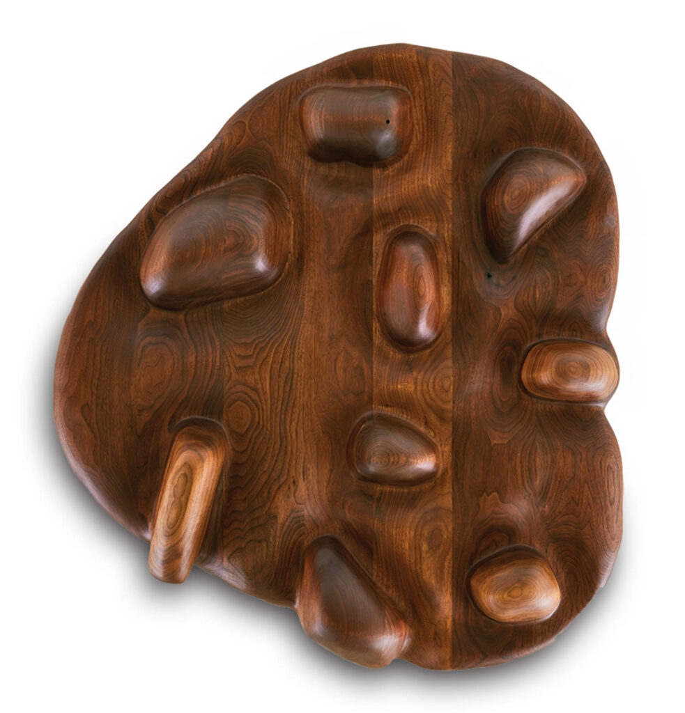 开恩墙雕像由凯西McCafforty