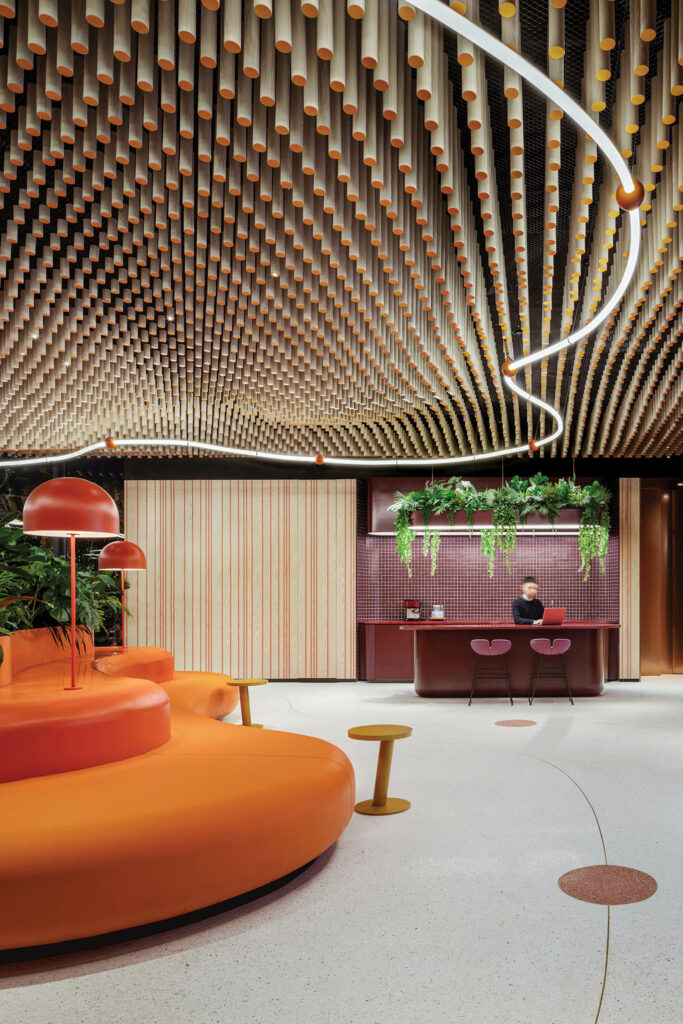 金属棒搭建上海职场前厅