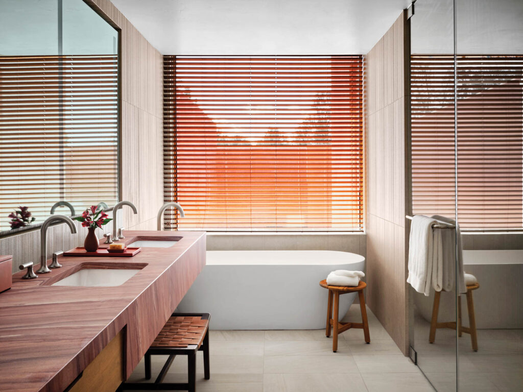 石英虚构物和图片窗