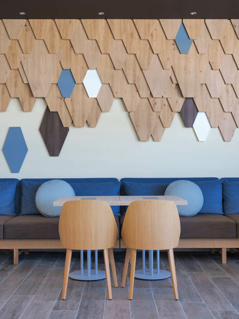 西伯利亚西餐厅内由Studiosho设计