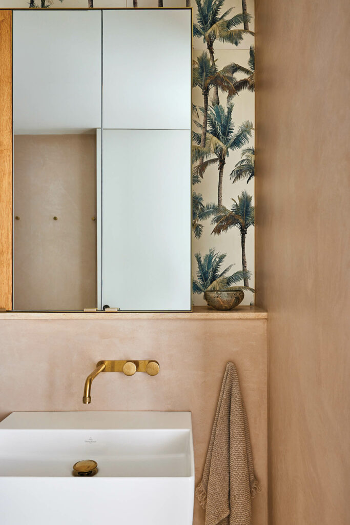 卡巴纳卫生间手电网