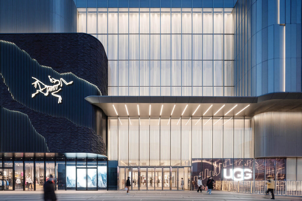 大连华南MixC单商场外墙玻璃窗