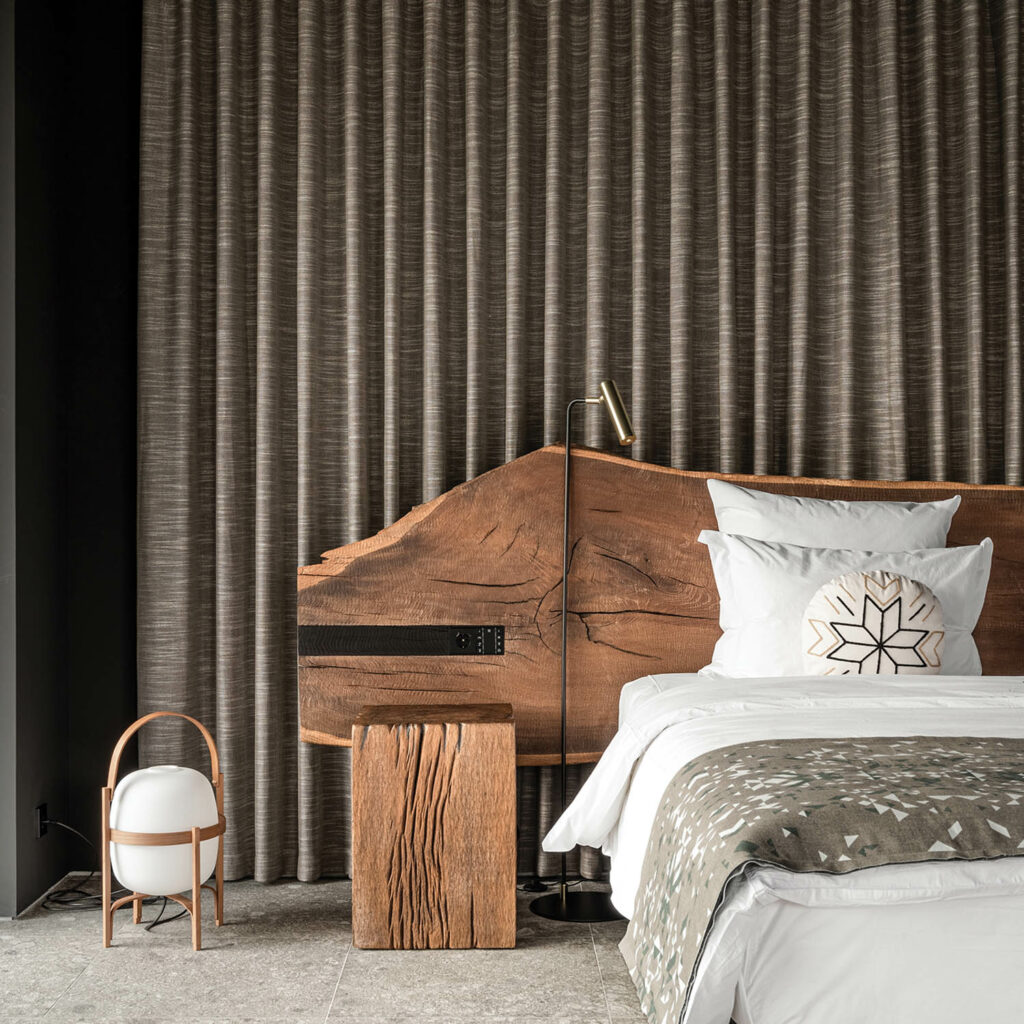 自定义头板和侧表