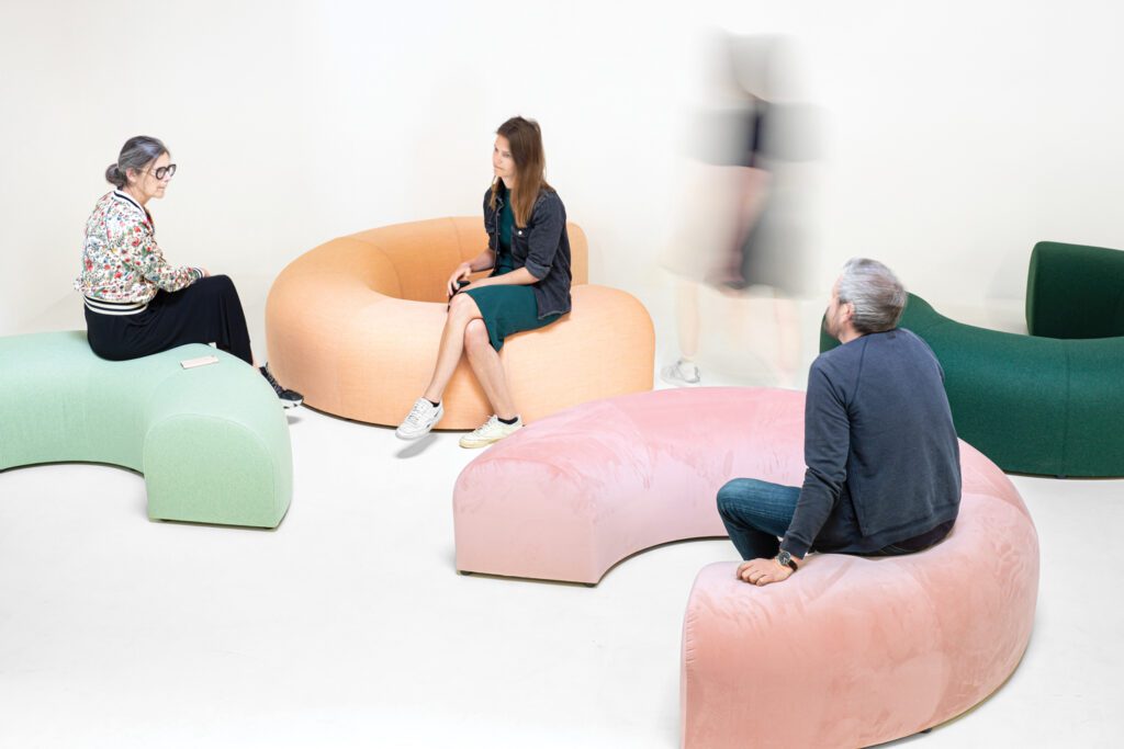 BuzziCee座椅声波泡沫由Buzispace制作