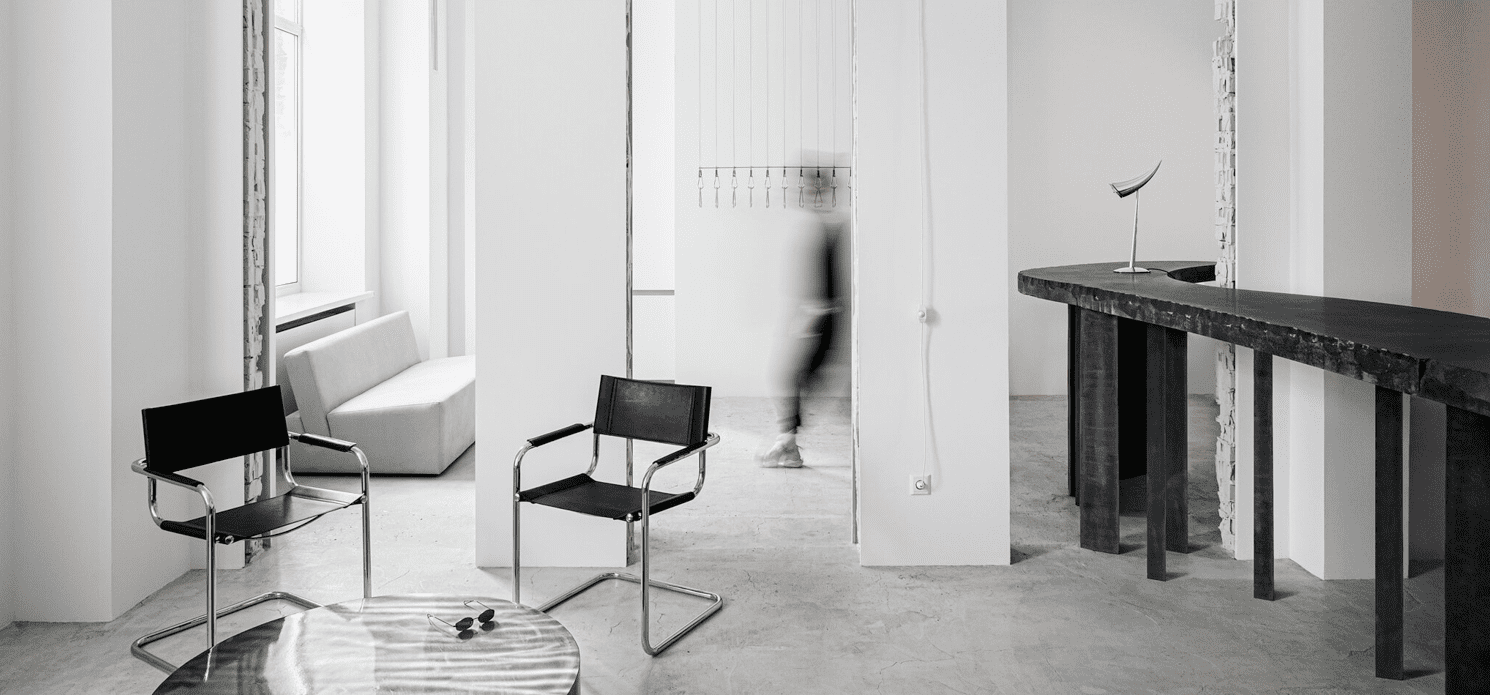 自定义石墨混凝土表重800磅照片来源:Yevhenii Avramenko和Nata Kuryrenko