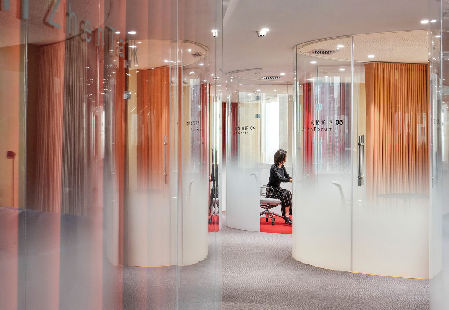 郑基金会亚当Sokol架构实践照片由Jonathan Leijonhuvud提供