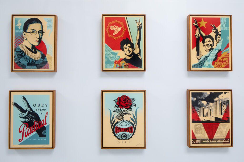 丝绸屏幕指纹由Shepard Farey编写