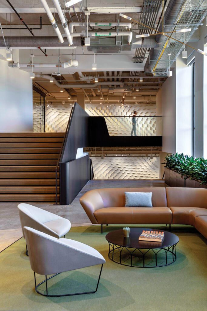 休息室轮椅由Lievore Altherr Molina提供