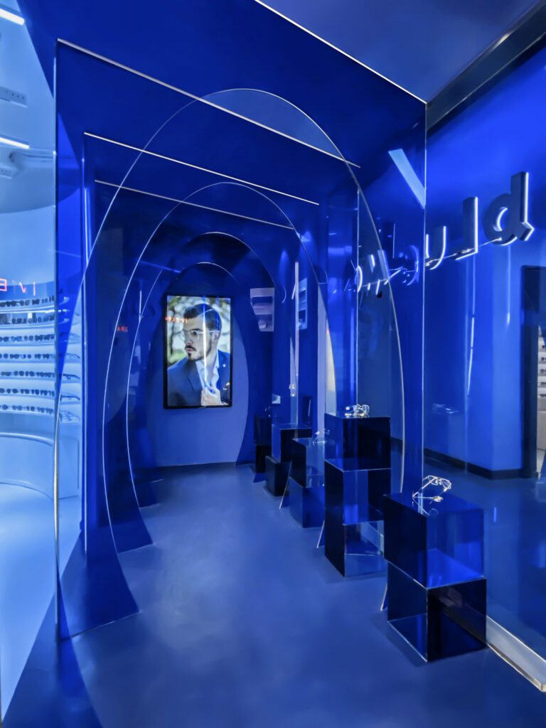 蓝丙烯板匹配Pantone 2728定义商店条目