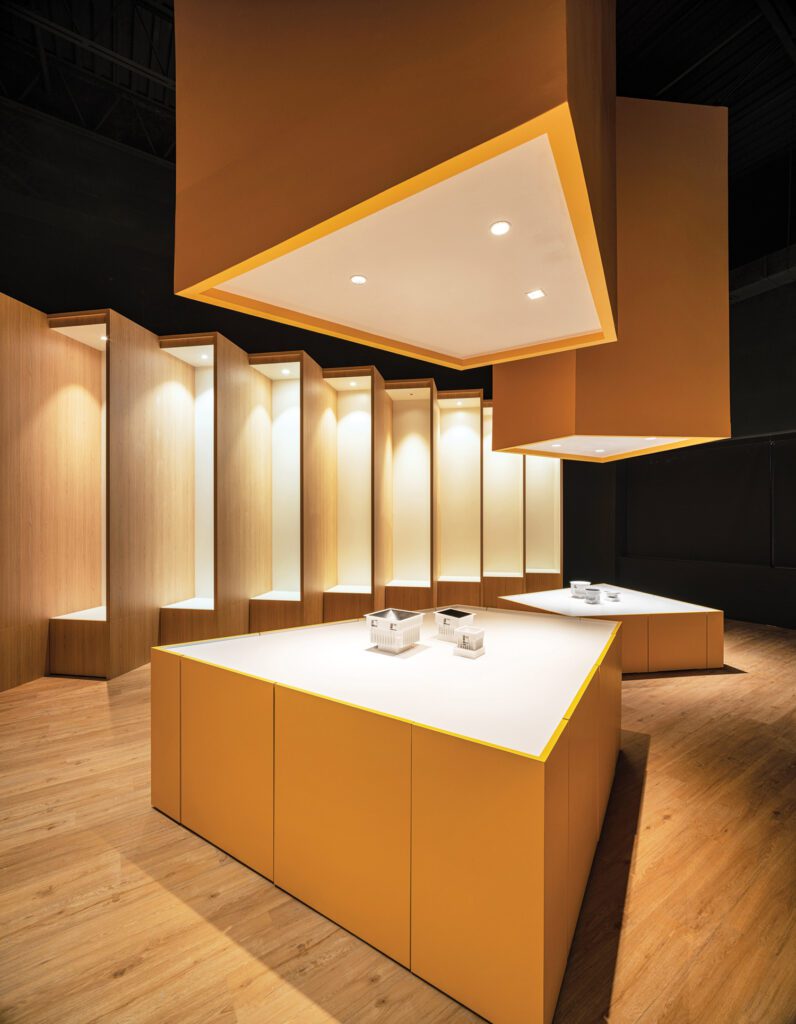 GMECLUX,Richmond Hill