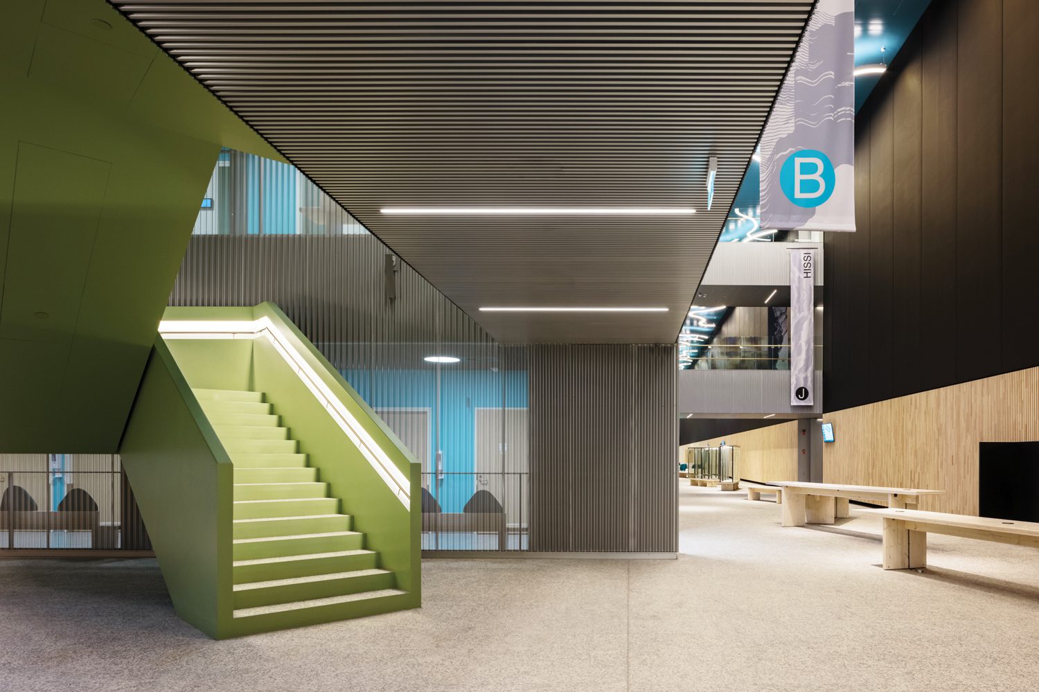 更多LED照亮楼梯二楼接收图马斯乌斯海默