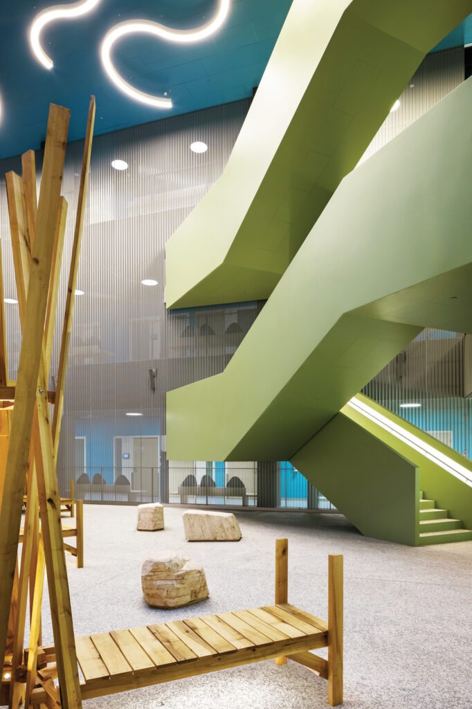 餐厅附近有一间像院子的私房,图马斯乌斯海默