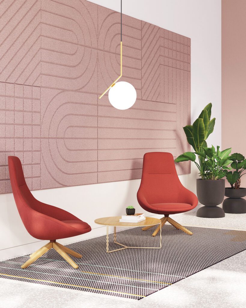 两张红布椅坐入道前方 灰红艺术