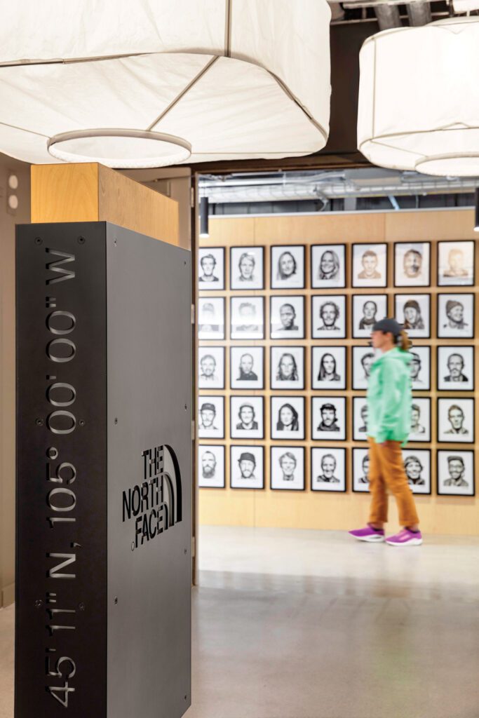 北面办公所重获帆布嵌套