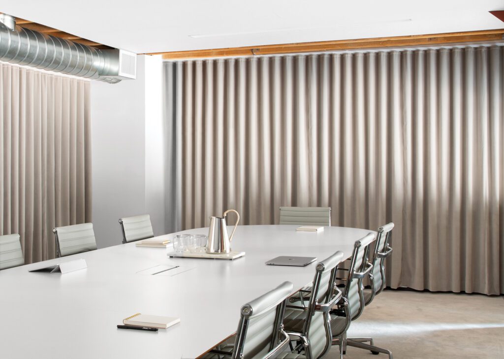 织物皮椅环绕板房定制表