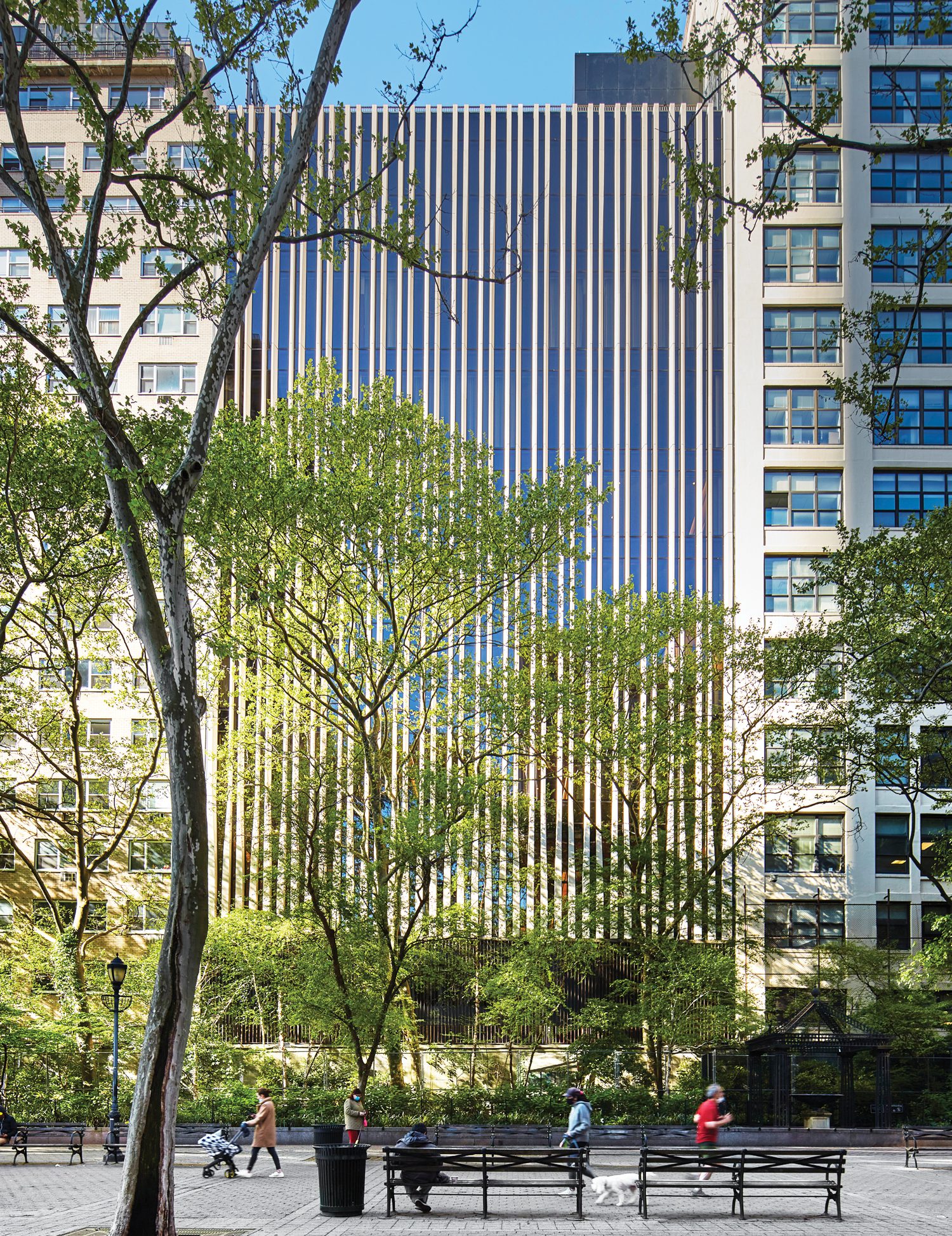 印地安那石灰石来自采石场 提供洛克菲勒中心 和帝国大厦