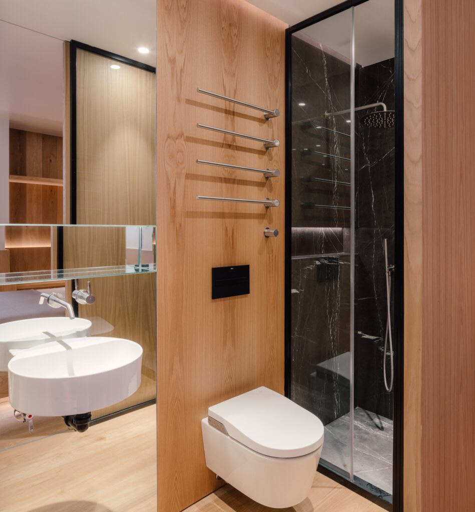 卫生间反射家庭最小化装饰