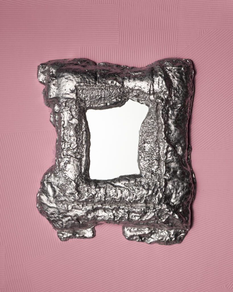 Callidus公关Yolande Milan Bateau反射镜