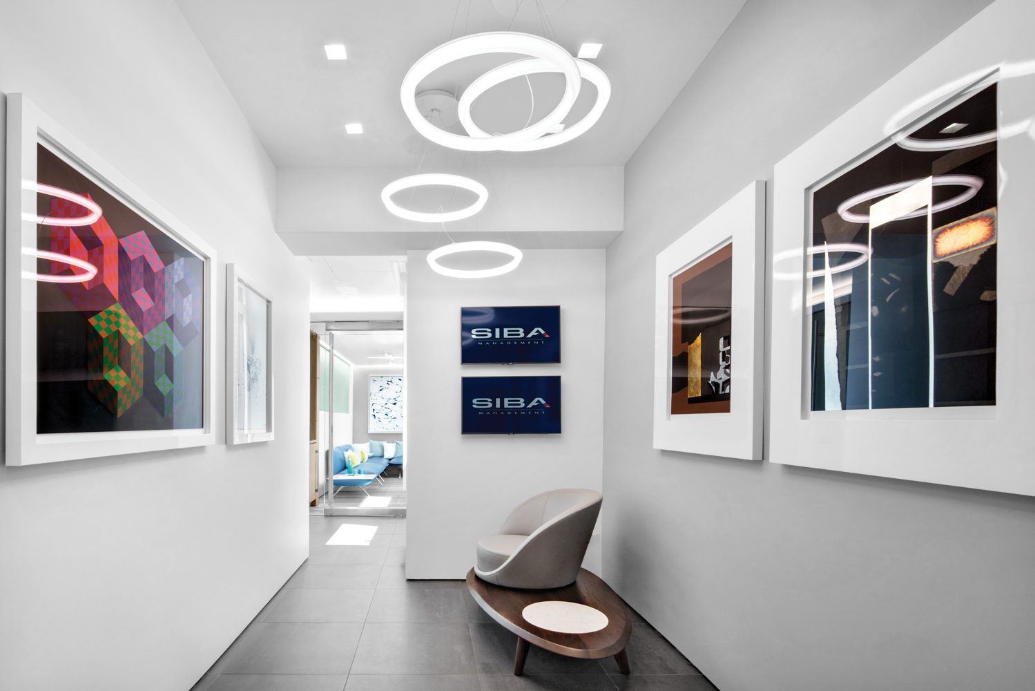 Terry CrewLilipad表和轮椅套件,静态AzúaHalo插件下置等待区