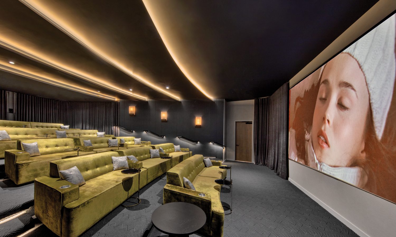 自定义分层安插天鹅绒设计筛选室