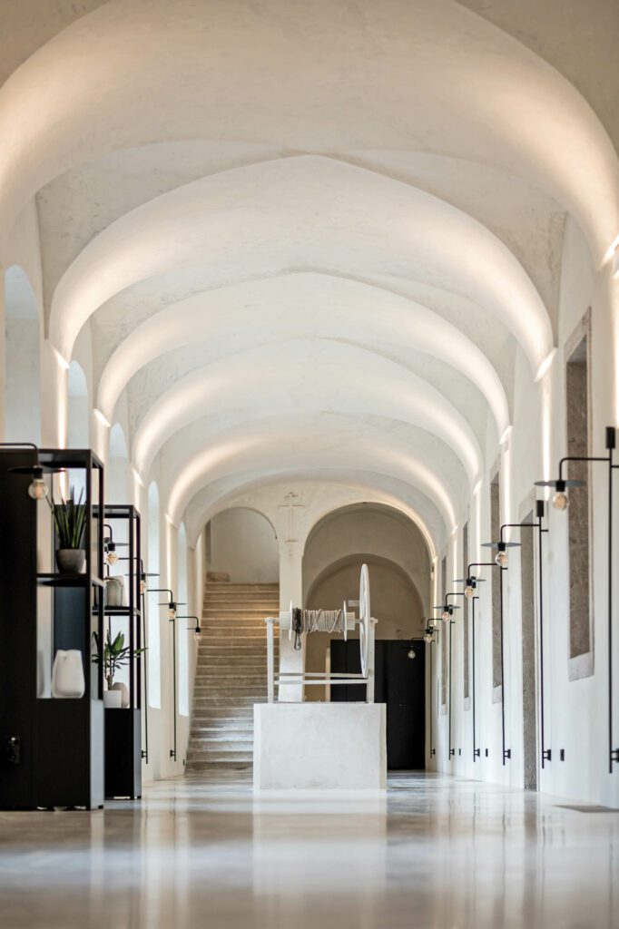 自定义铁孔照亮底层通道