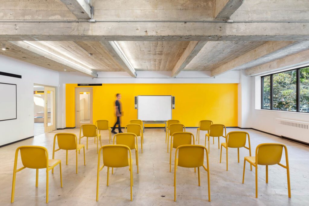 库内教席由Blub点组成