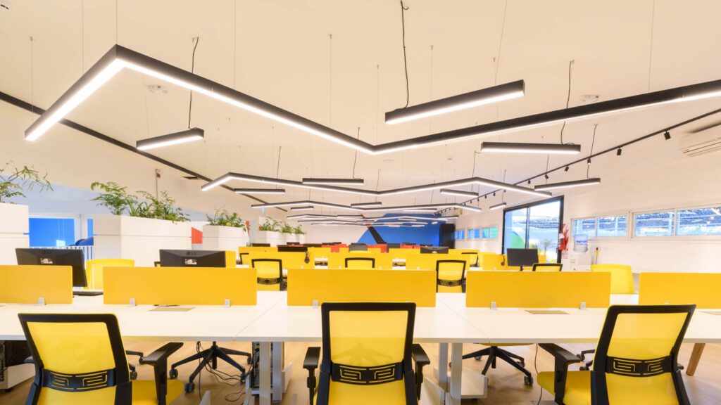 下层工作区提供朱利亚尼台表粗色,Luccila下卡瓦雷蒂座