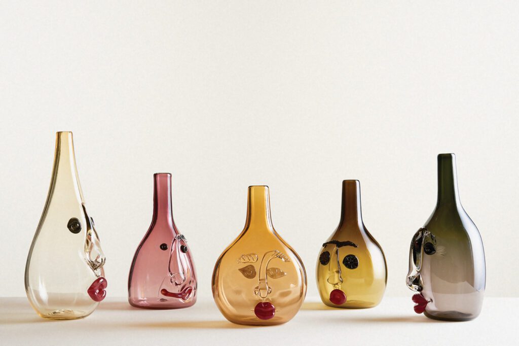 瓶头手写玻璃碎片编译Bitwork-New York-baseblishers/Clizabethctor Elizabeth Lyons通过LES集合