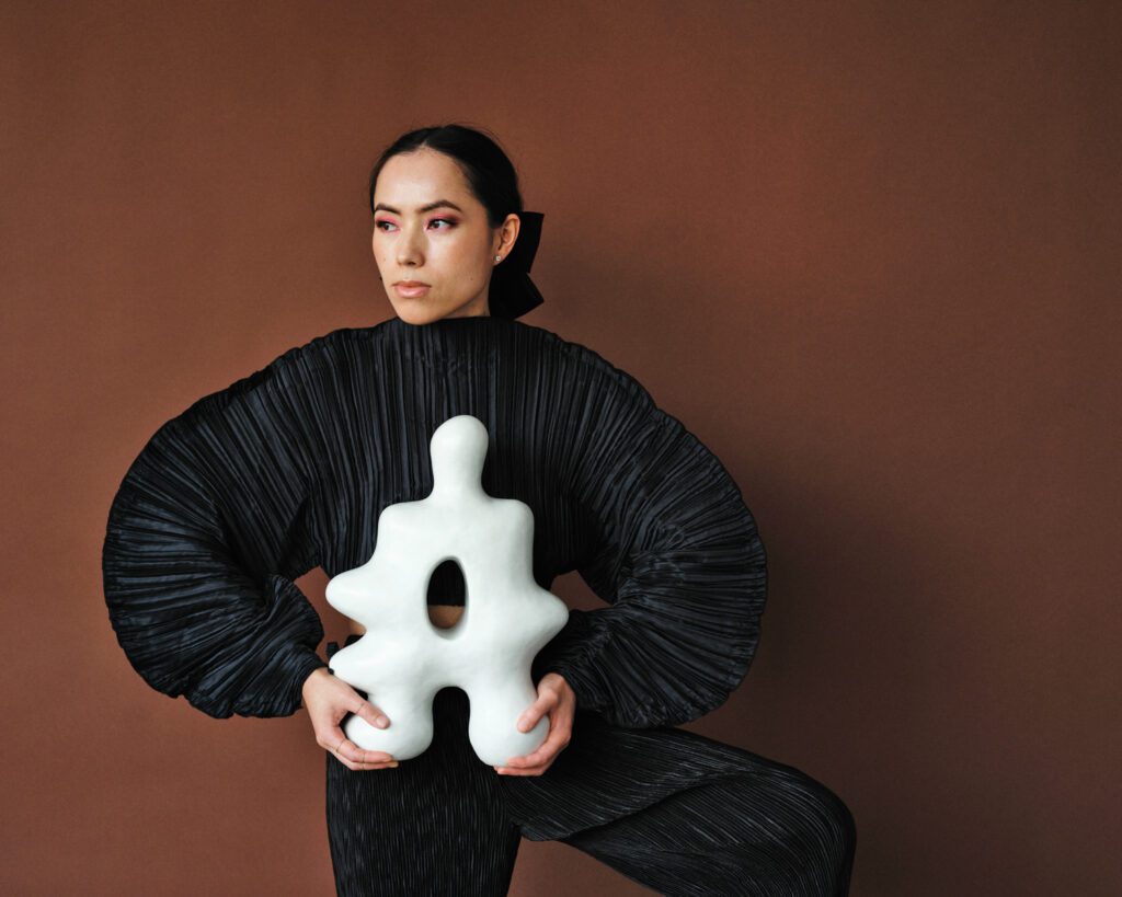 加利福尼亚州OklandKieu Tran的过渡雕刻由Studio Kie