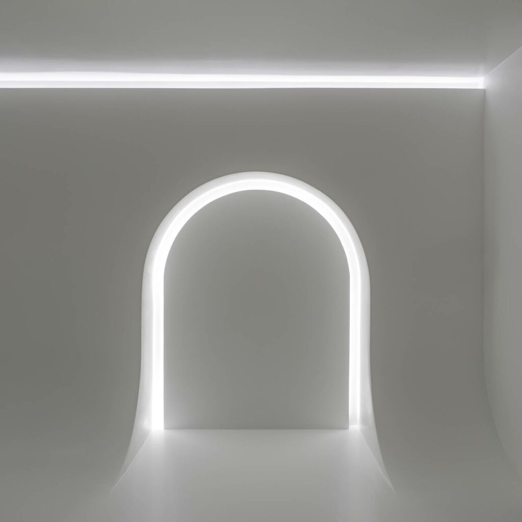 诊所U形标识出现在天花板剖角