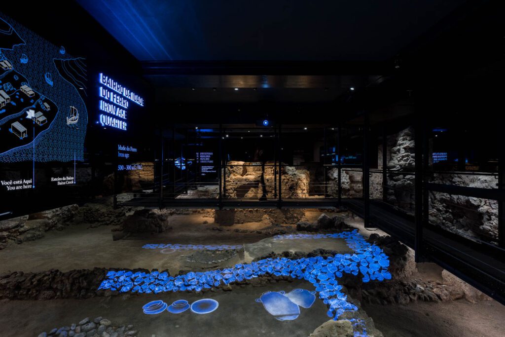 墙残留物Phoenician家 从铁时代