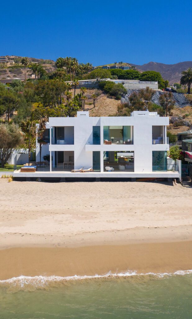 三阶楼坐马里布埃斯康迪多海滩