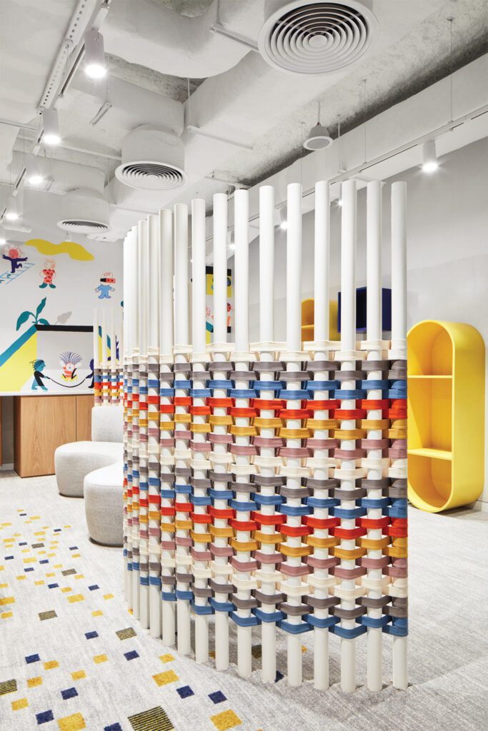 阿布扎比幼儿局空间特征色心理学家-开发调色板以刺激早期学习者思想