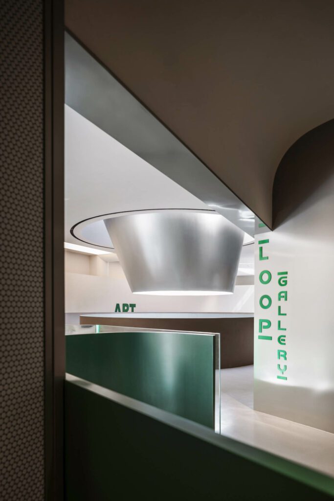 循环画廊指二楼空格循环自由流性质