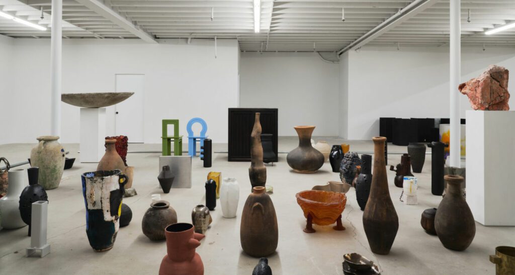 SIZED容器展览照片由Elizabeth Caraba