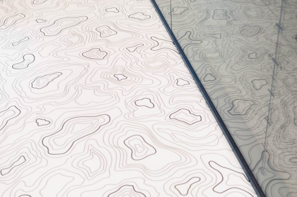 某些公共区以图面楼面为主,图面线受海图启发